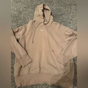 LIKE NEW Nike Women's Sportswear Phoenix Fleece Oversized Pullover Hoodie.